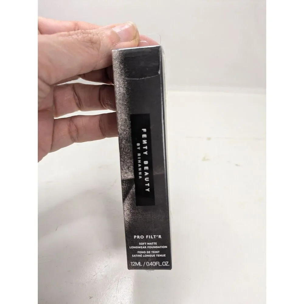 Fenty Beauty by Rihanna Pro Filt'r Soft Matte Longwear Foundation 12ml Shade 260